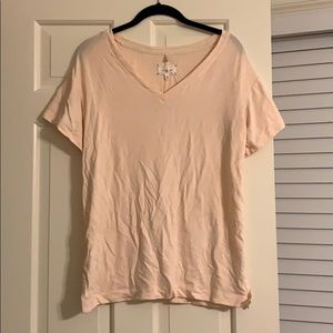 NEW W TAGS lou and grey super soft v neck tee
